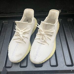 Adidas Yeezy Boost 350 V2 triple white